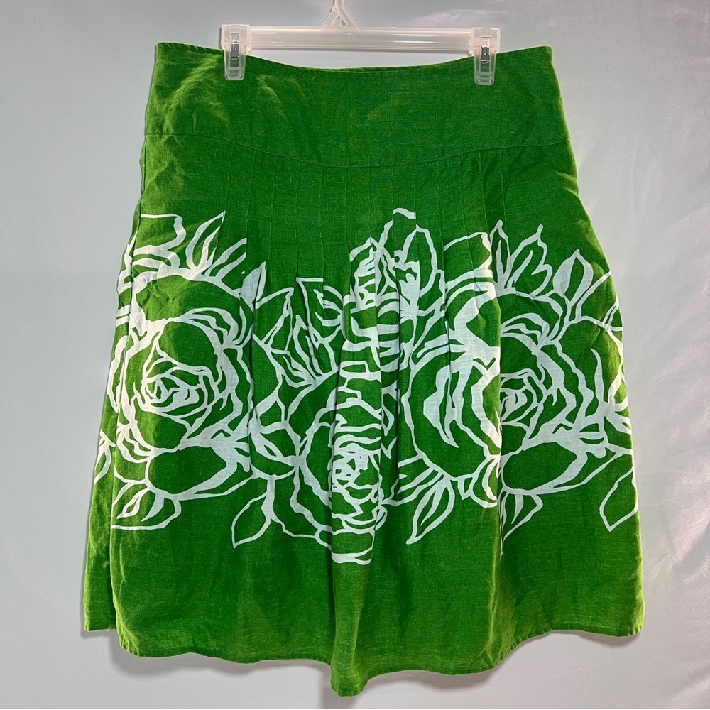 JohnPaulRichard Green and White Floral A-Line Skirt